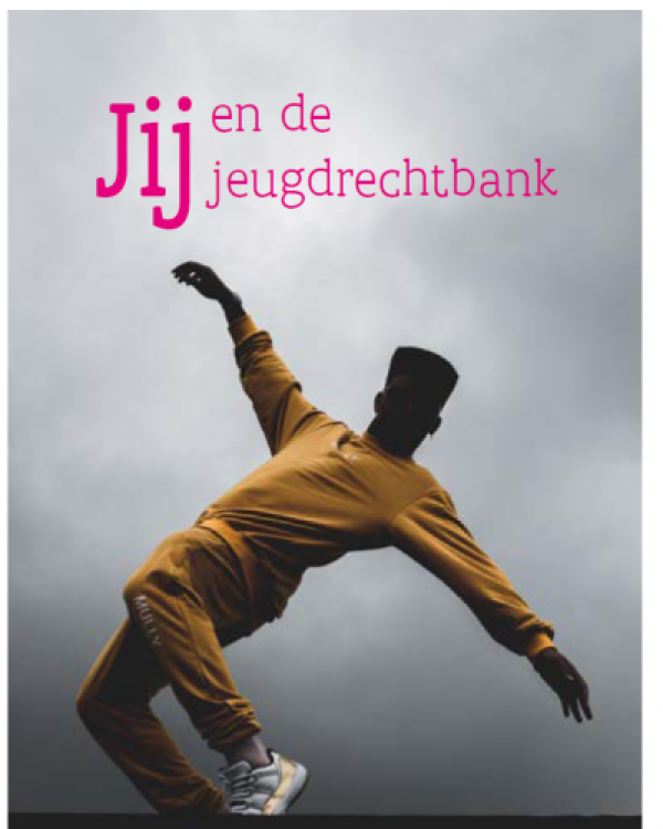 Titel van de brochure met de foto van een jongere